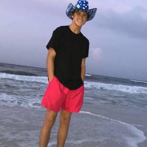 Meet your Posher, Cameron